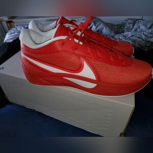 Nike Men's Vibrant Red and White Sneakers